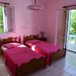 Sakkatos Aparthotel 3*