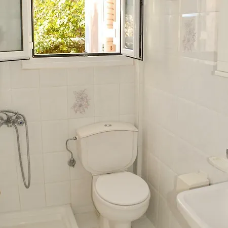 Sakkatos 아파트호텔