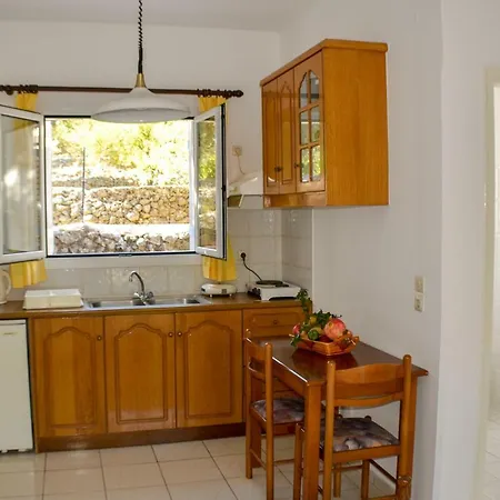 Sakkatos 아파트호텔